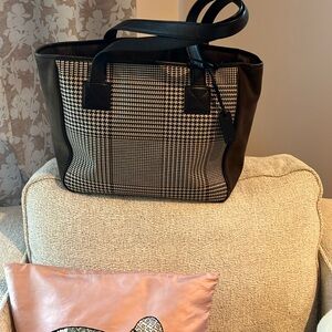 Lauren Ralph Lauren houndstooth and leather tote